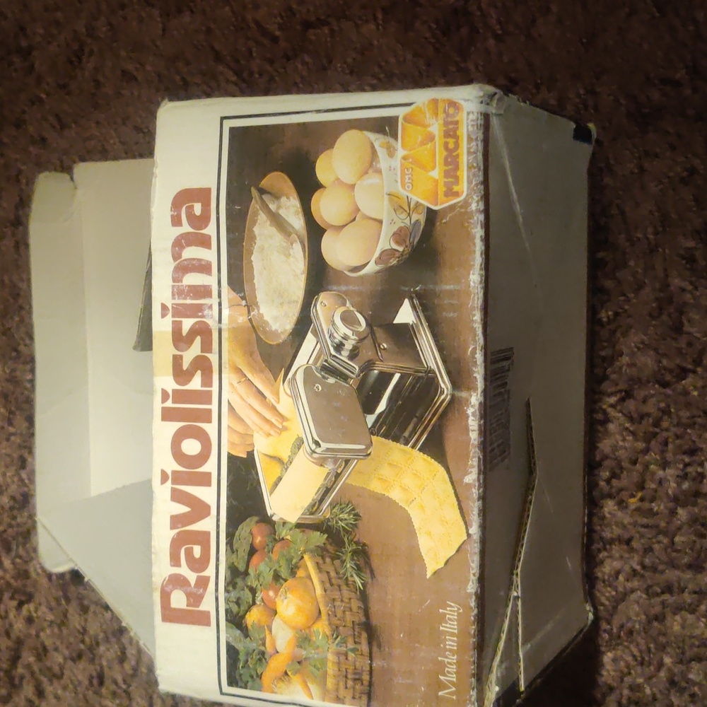 Marcato Pasta Pasta Machine with Ravioli Extension - Picture 2 of 15